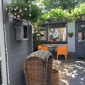 't Zomerhuis Apartment